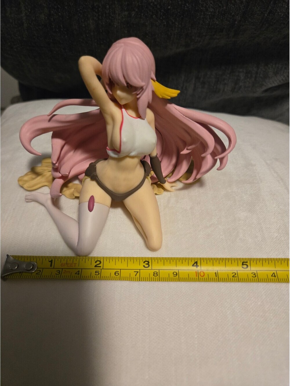 Darling in the Franxx Otaku Box Collectible Figure Kneeling Pose with Pink Hair